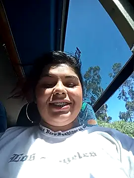 snow belle online show from November 26, 5:03 pm