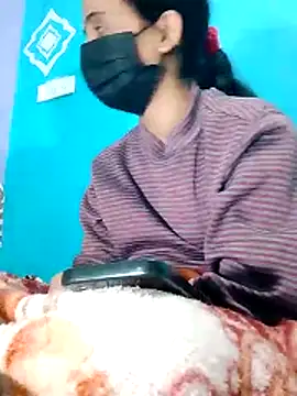 Pahadi couple online show from November 4, 6:02 pm