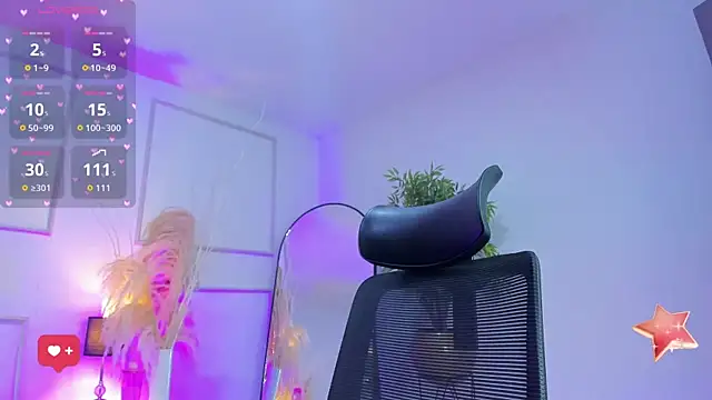 Emilywillis8 online show from December 17, 2:43 pm