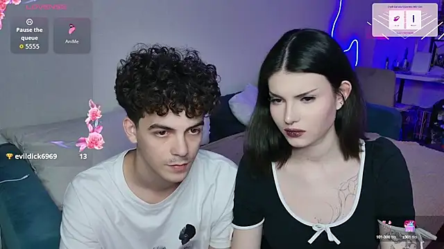 Alice18James online show from October 3, 4:23 pm