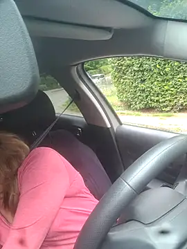 Carolinemiam online show from September 18, 11:20 am