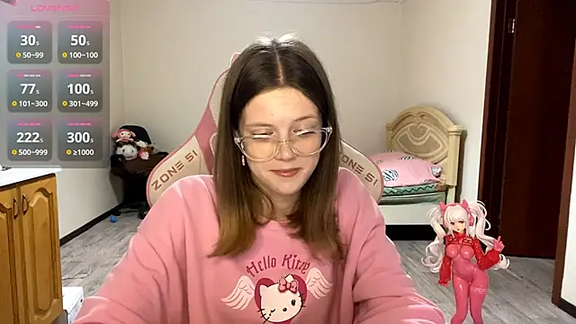 VibeQueenLucy online show from September 8, 3:44 pm