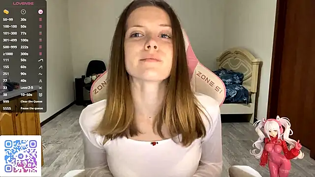 VibeQueenLucy online show from September 23, 4:27 pm