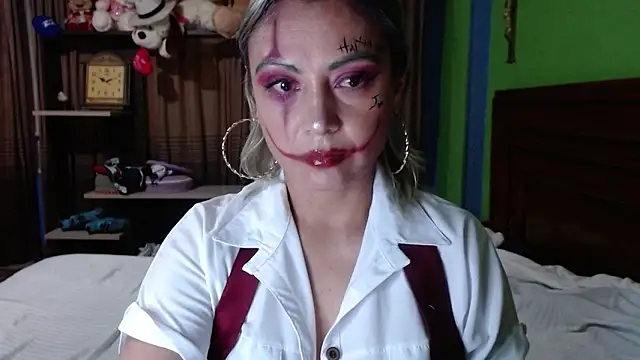  Charlize theron  online show from November 1, 12:37 am