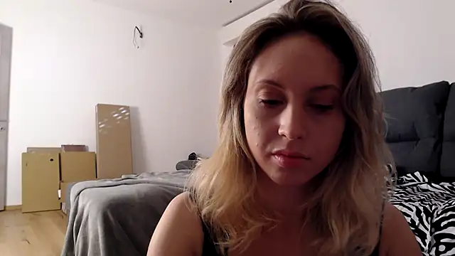 L Sofia online show from October 10, 8:19 am