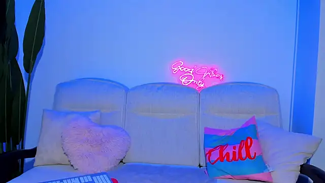 JessicaSky  online show from February 21, 8:31 pm