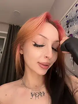 Lina Thornton  online show from March 7, 10:06 pm