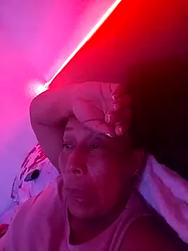 Naomi-Mature online show from April 17, 8:44 pm