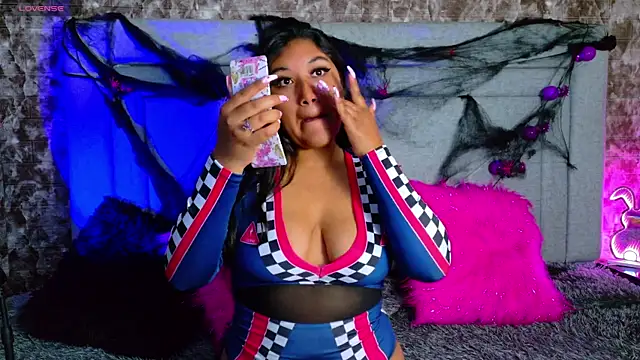 SharaRous online show from October 28, 12:55 pm