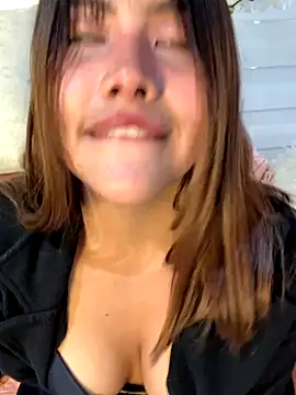 Jasmin Pink online show from October 31, 2:43 pm