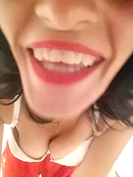 Snapshot of Gecenin_Kralicesi chatting on September 29, 6:02 pm Gecenin Kralicesi online show from September 29, 6:02 pm