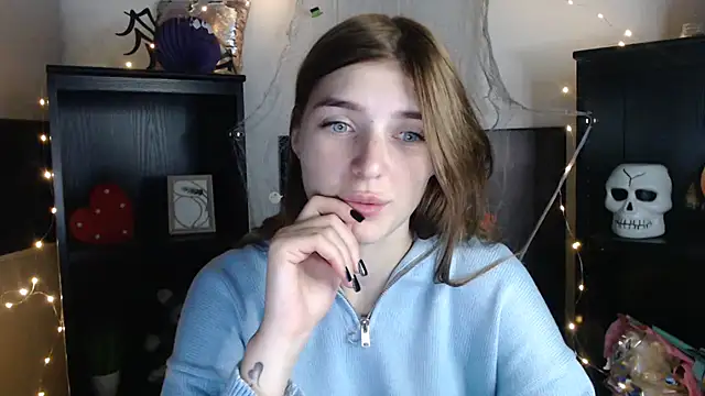 JuiceLips   online show from November 10, 5:08 pm