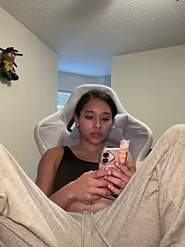 cupcakemia online show from March 20, 10:47 pm