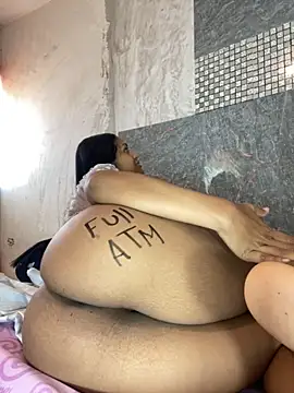 Messy-diana21 online show from December 3, 8:22 pm