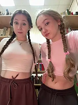 FroggyAnna online show from January 17, 6:15 pm