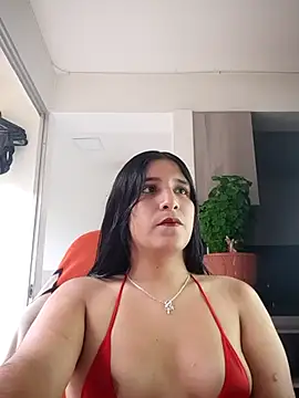Snapshot of laura_goddess_ts chatting on October 22, 3:17 pm laura goddess ts online show from October 22, 3:17 pm