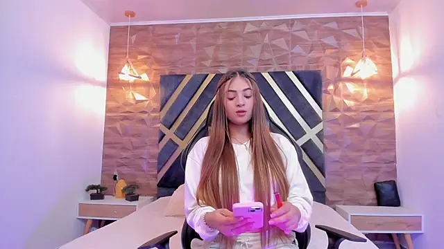 Alana cox  online show from October 29, 11:51 pm