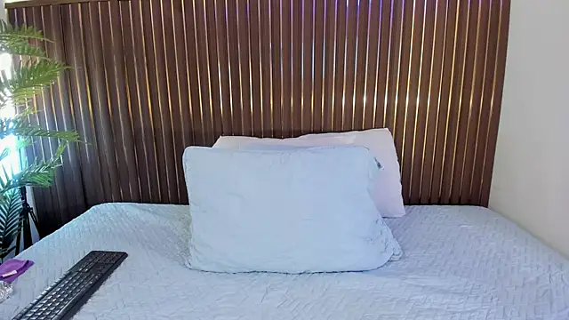 Roxie-NS online show from March 17, 12:20 pm