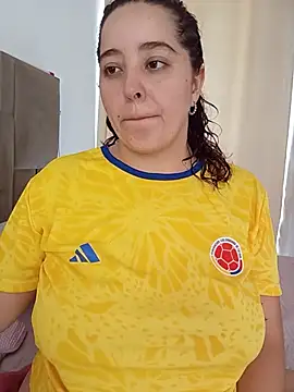 LoanaSantos online show from June 27, 9:10 pm