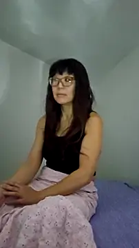 LeemaBean online show from October 4, 6:45 pm