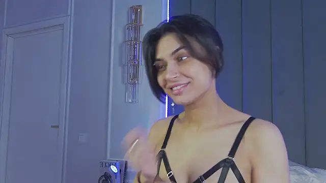 VioletAsh online show from November 10, 4:51 am