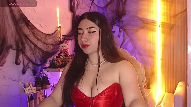 Sophia tf online show from October 27, 1:28 pm