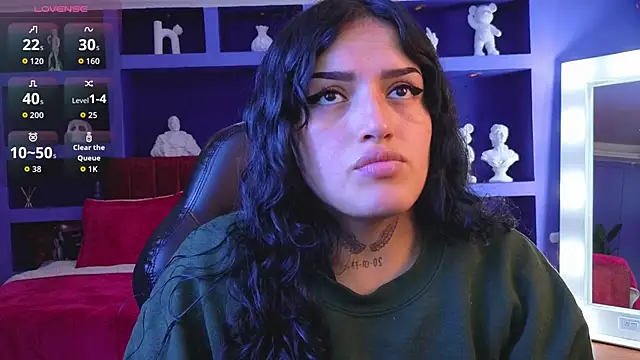 sari belle online show from October 27, 10:37 pm