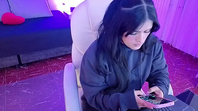 sari belle online show from January 12, 9:09 pm