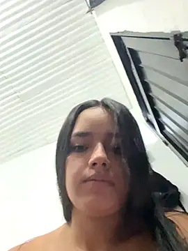 Luciaparker03 online show from December 2, 3:47 pm