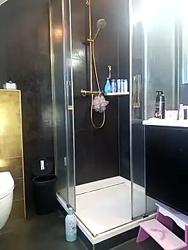 Blackariel online show from April 23, 7:27 am