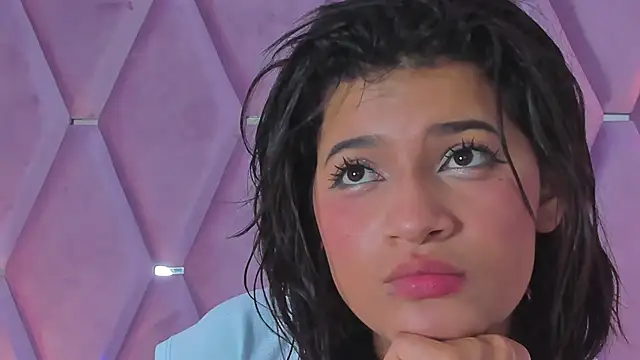 MaskedGirl  online show from October 22, 8:36 pm