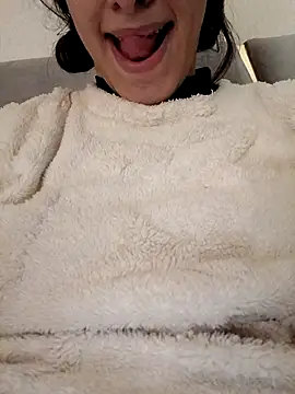 Ahalm online show from December 1, 2:42 pm