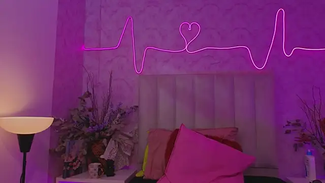 Paulina Sodi online show from October 22, 12:43 pm