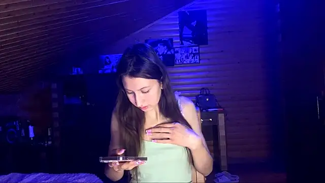 Shyselly online show from October 15, 5:04 pm