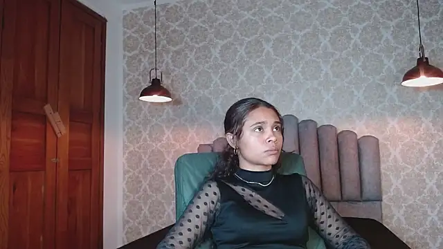 Snapshot of Kristall_06 chatting on October 3, 2:38 am Kristall 06 online show from October 3, 2:38 am