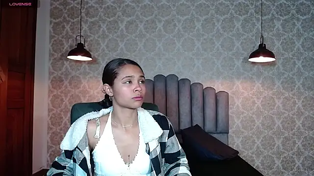 Snapshot of Kristall_06 chatting on September 29, 2:38 am Kristall 06 online show from September 29, 2:38 am