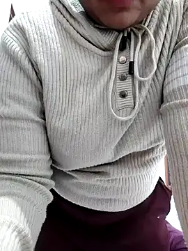 Shikha-mehra7 online show from February 13, 2:40 pm