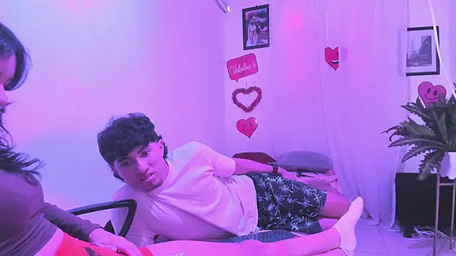 Laura and Kevin online show from February 18, 9:03 pm