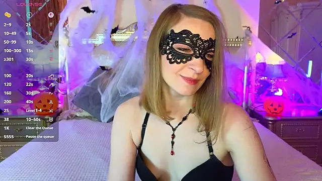 Katherine Loveau online show from October 28, 4:51 am