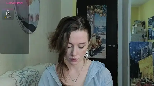 SkyHelen online show from April 17, 7:21 am