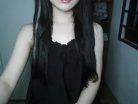 Snapshot of Annabelle-e chatting on September 30, 8:35 pm Annabelle-e online show from September 30, 8:35 pm