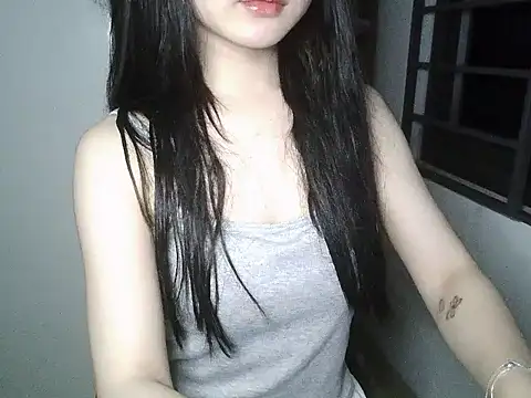 Snapshot of Annabelle-e chatting on October 6, 6:12 pm Annabelle-e online show from October 6, 6:12 pm