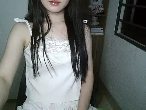 Snapshot of Annabelle-e chatting on September 18, 8:07 pm Annabelle-e online show from September 18, 8:07 pm