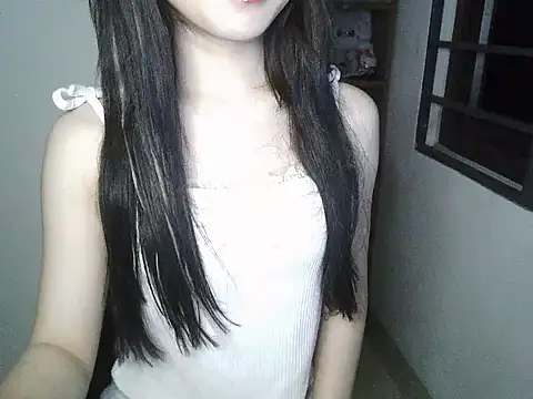 Snapshot of Annabelle-e chatting on October 9, 7:40 pm Annabelle-e online show from October 9, 7:40 pm