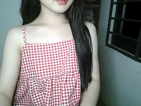 Snapshot of Annabelle-e chatting on September 16, 7:55 pm Annabelle-e online show from September 16, 7:55 pm