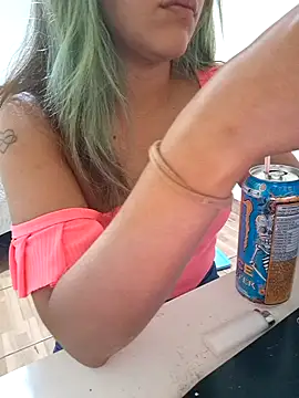 euahotmarii20 online show from November 7, 7:03 am