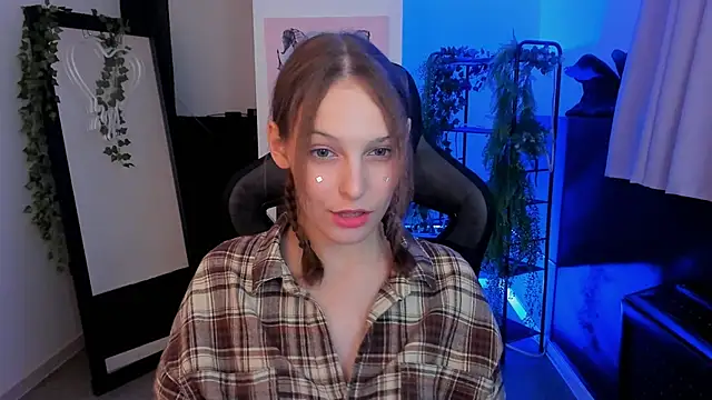 Snapshot of JenniferKiim chatting on October 23, 11:27 am JenniferKiim online show from October 23, 11:27 am