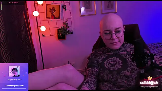 MossPrince online show from November 2, 4:21 pm