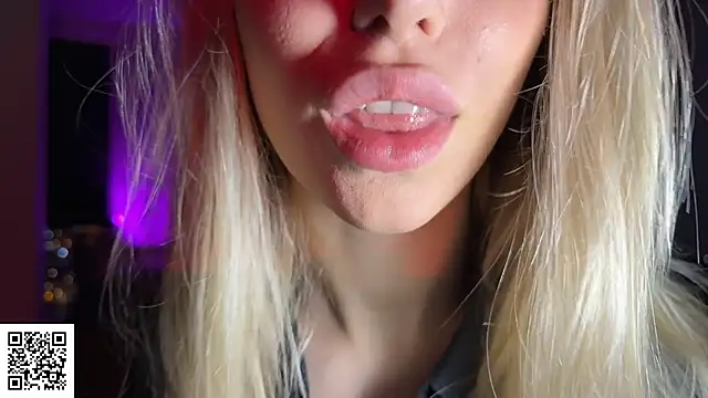 ElysiaXo online show from November 28, 11:30 pm