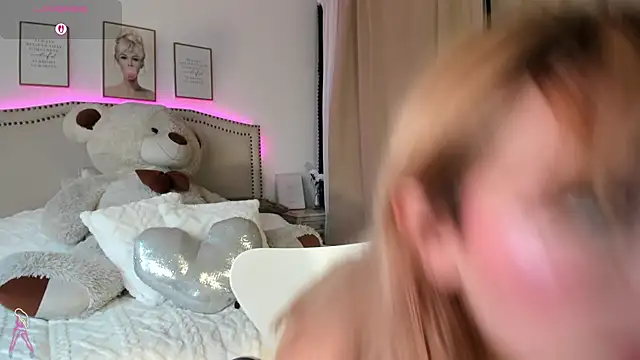 Mayajhons online show from January 8, 5:50 pm